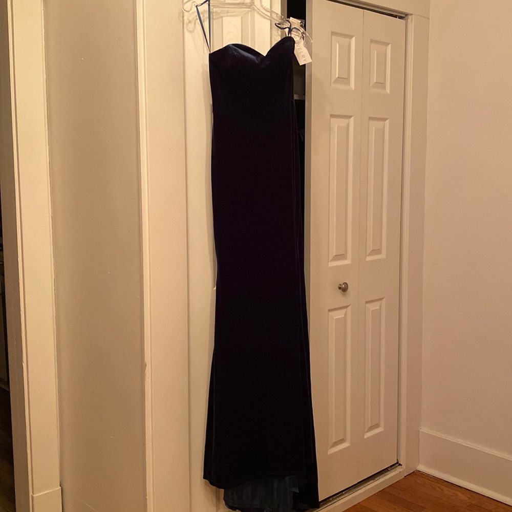 Green Quinn Velvet Strapless Bridesmaid Dress NWT
